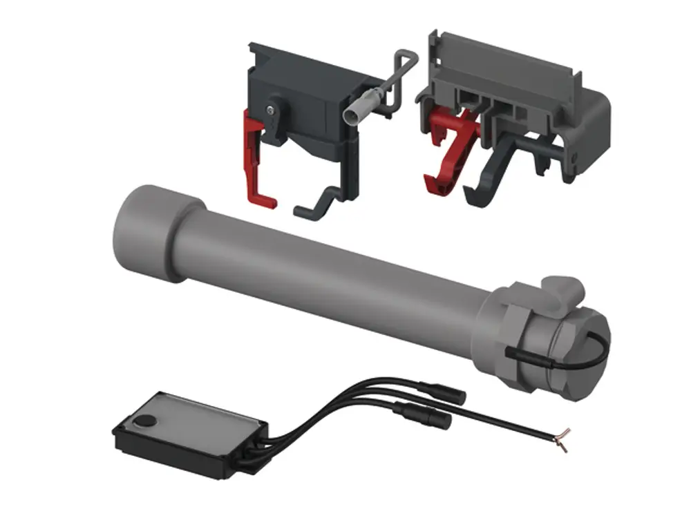 Separates Montageset mit einem grauen Rohr und elektrischen Komponenten. TECE Fernbedienung mit Kabelanschluss und Taster für eine 6 V-Batterie.